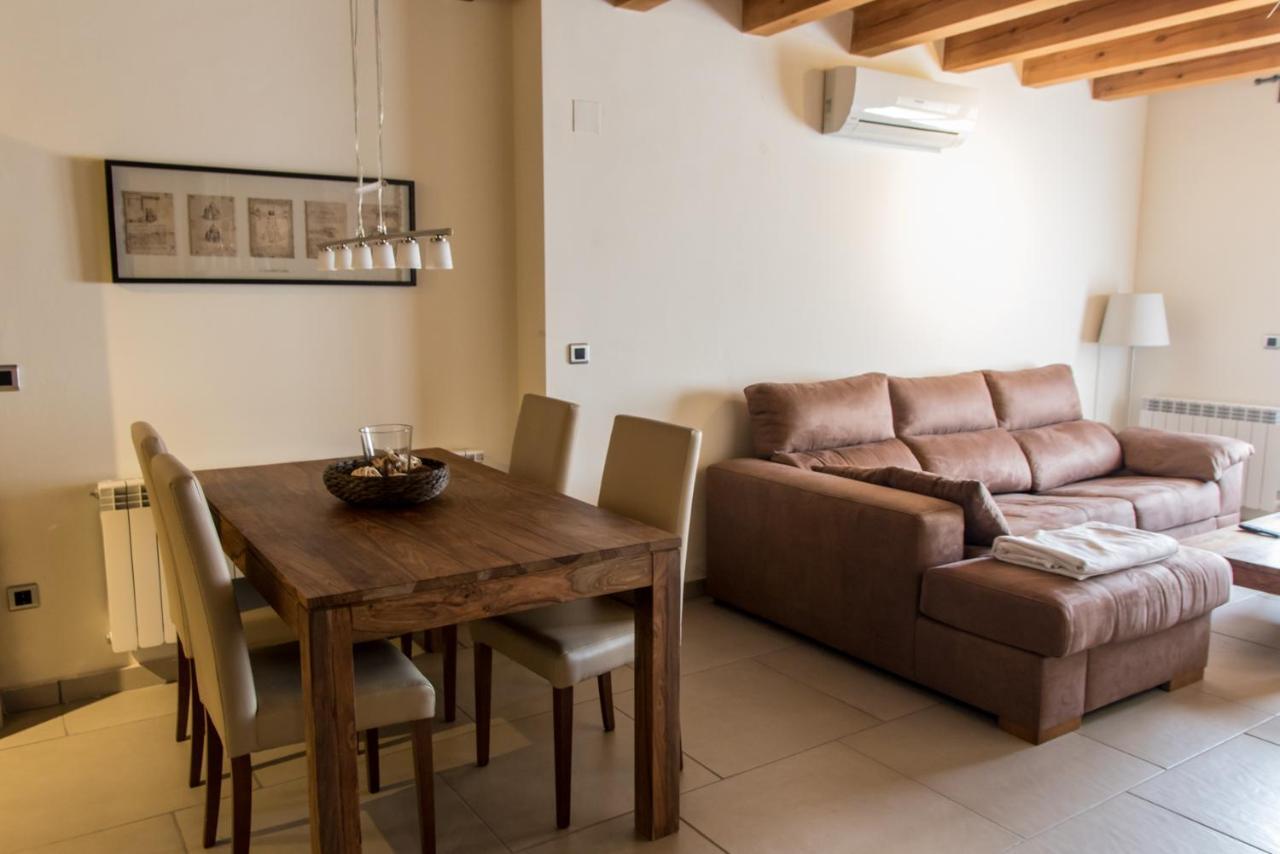 Plaza Apartamentos Apartment