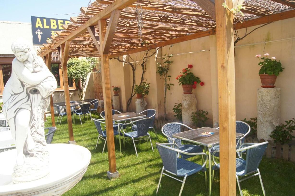 Estrella Del Camino Hostel *