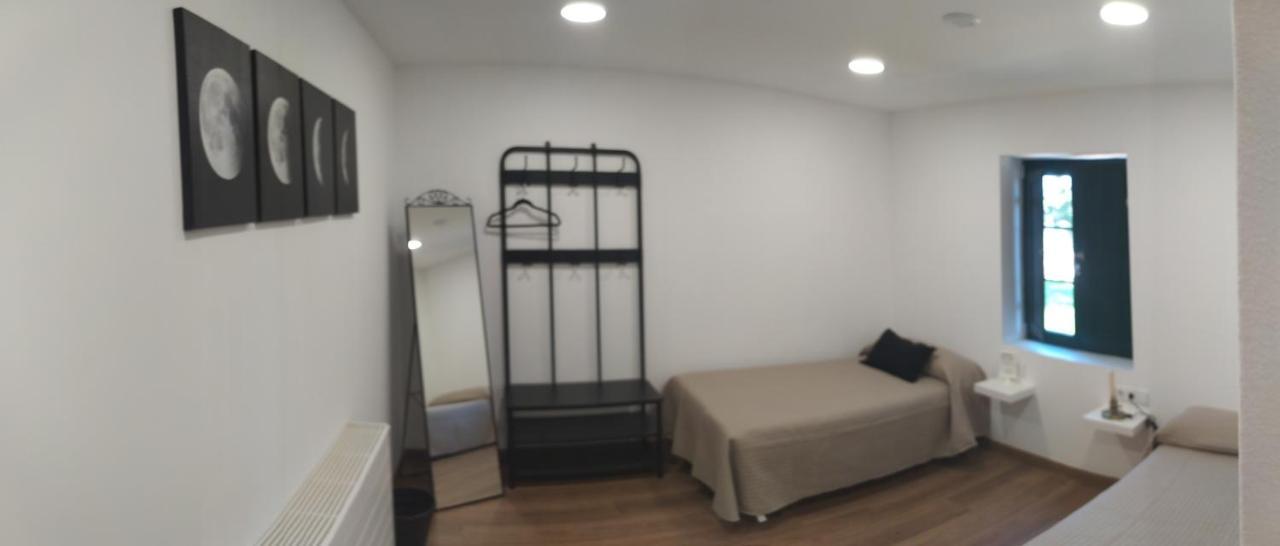 Pensión Huellas Albergue-turístico Portomarín