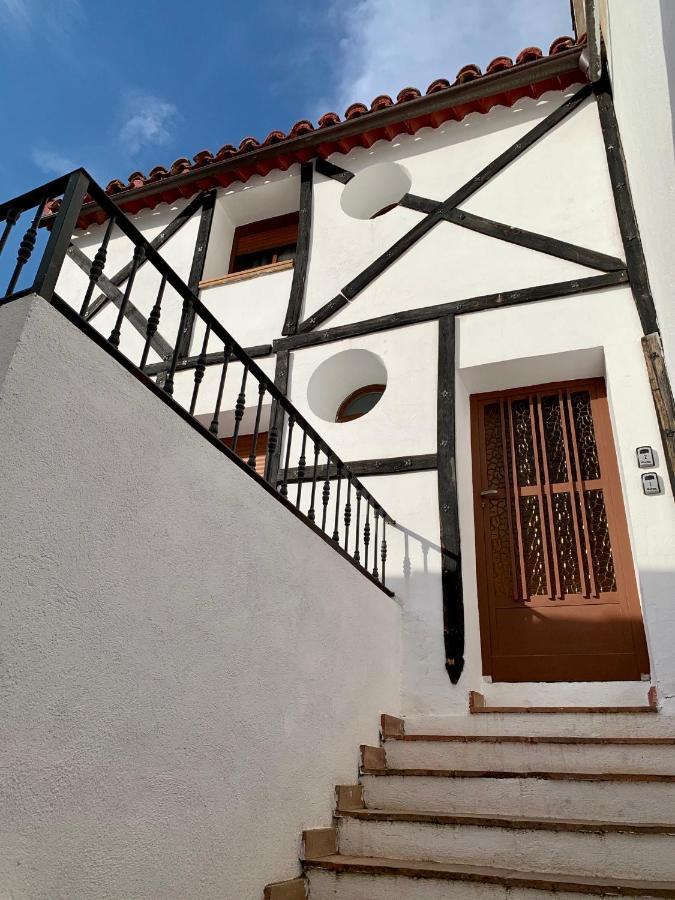 Casa Castillo Perales de Tajuna