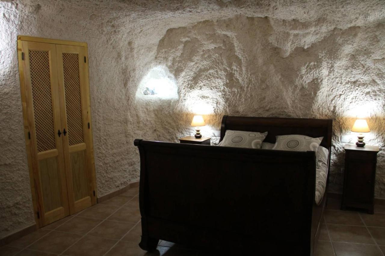Cuevas Al Andalus - Alegria *