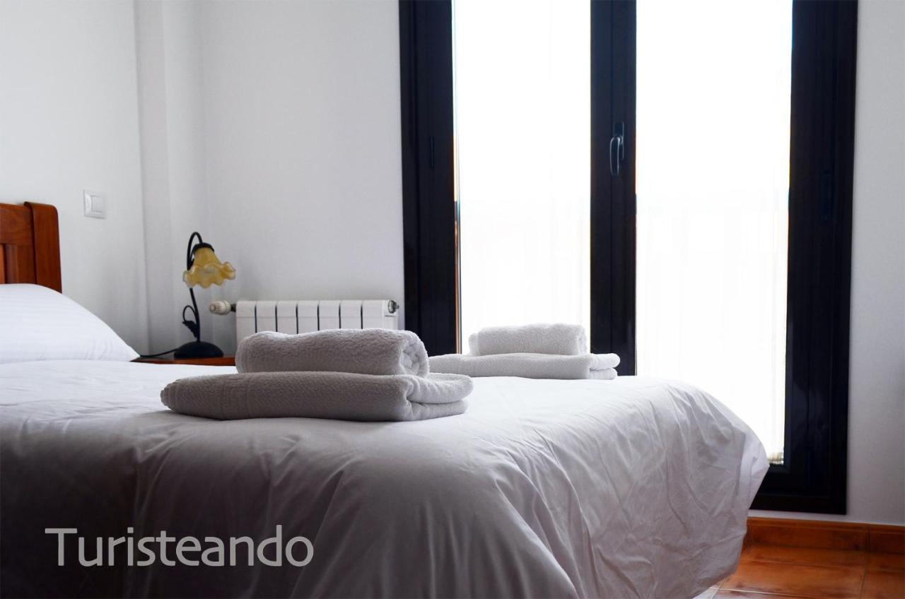 Apartamento Mar De Prellezo: Parking Y Piscina Comunitaria * Prellezo