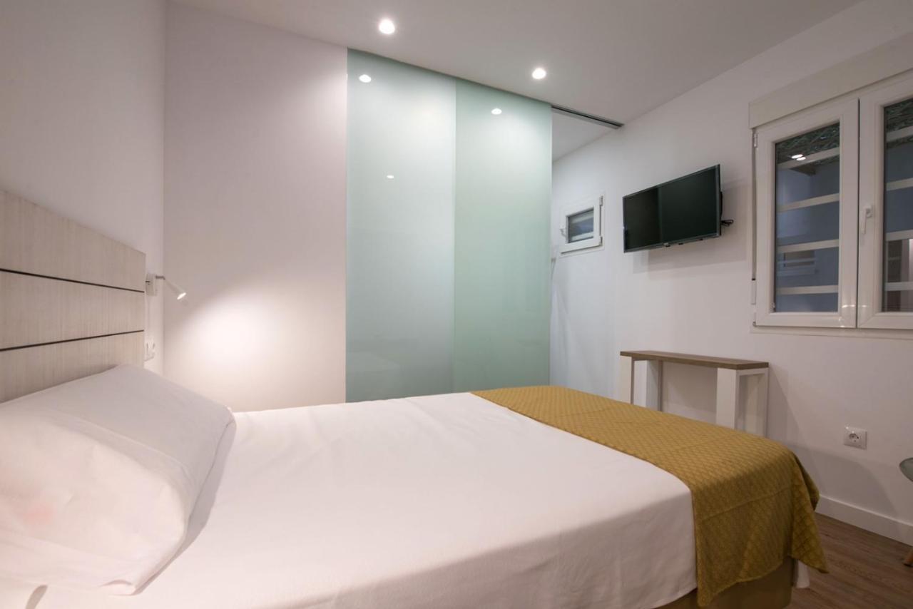 Hostal Beach Guest house *