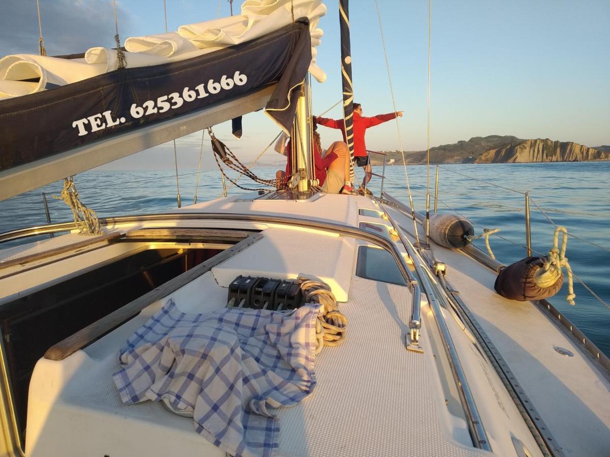 Inolvidable Experiencia En Un Velero De 11 Metros! * Zumaia