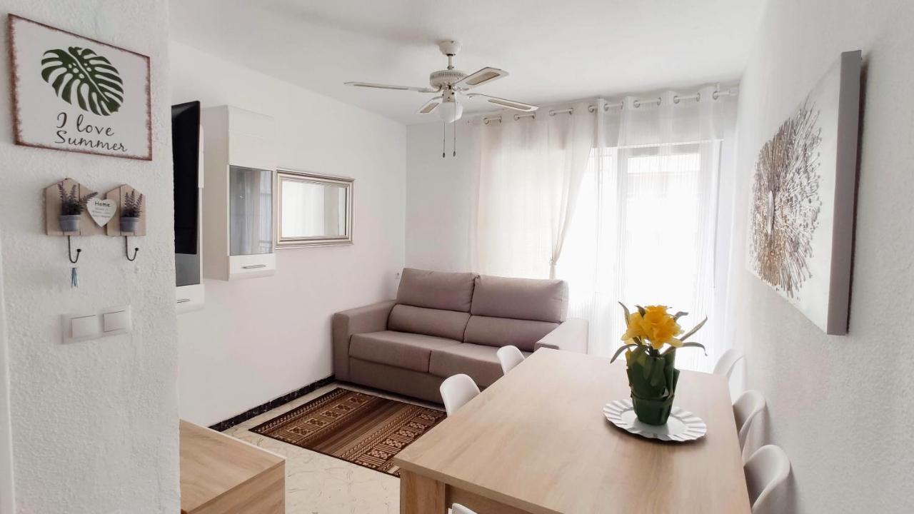 Apartment Sunny Near The *
