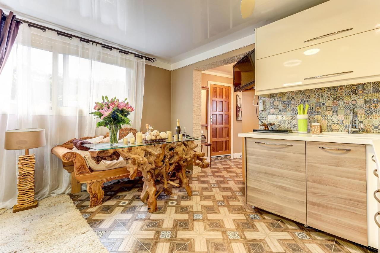 Apartment Mordelliya Private Jacuzzi *