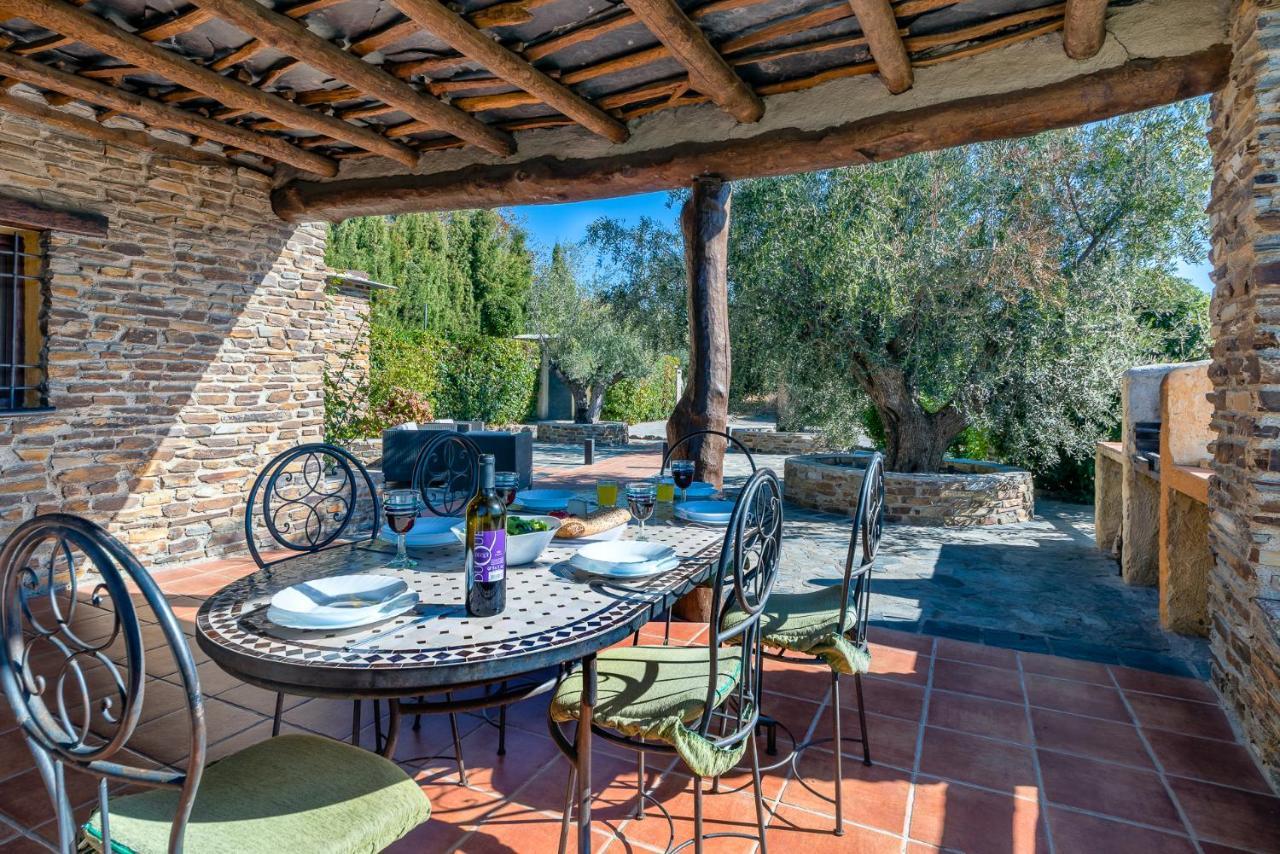 Holiday home Cortijo La Loma De La Alpujarra *