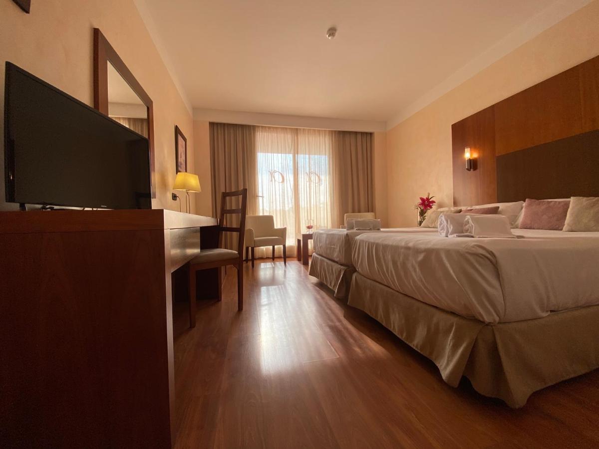 Montera Plaza Hotel Los Barrios
