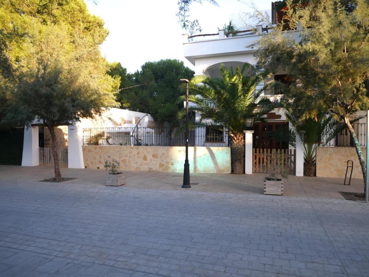 La Pergola Hostel *
