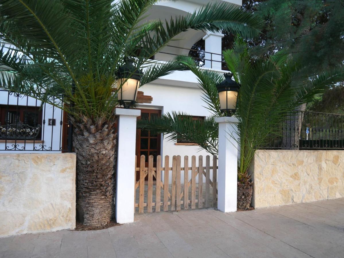 La Pergola Hostel Es Pujols