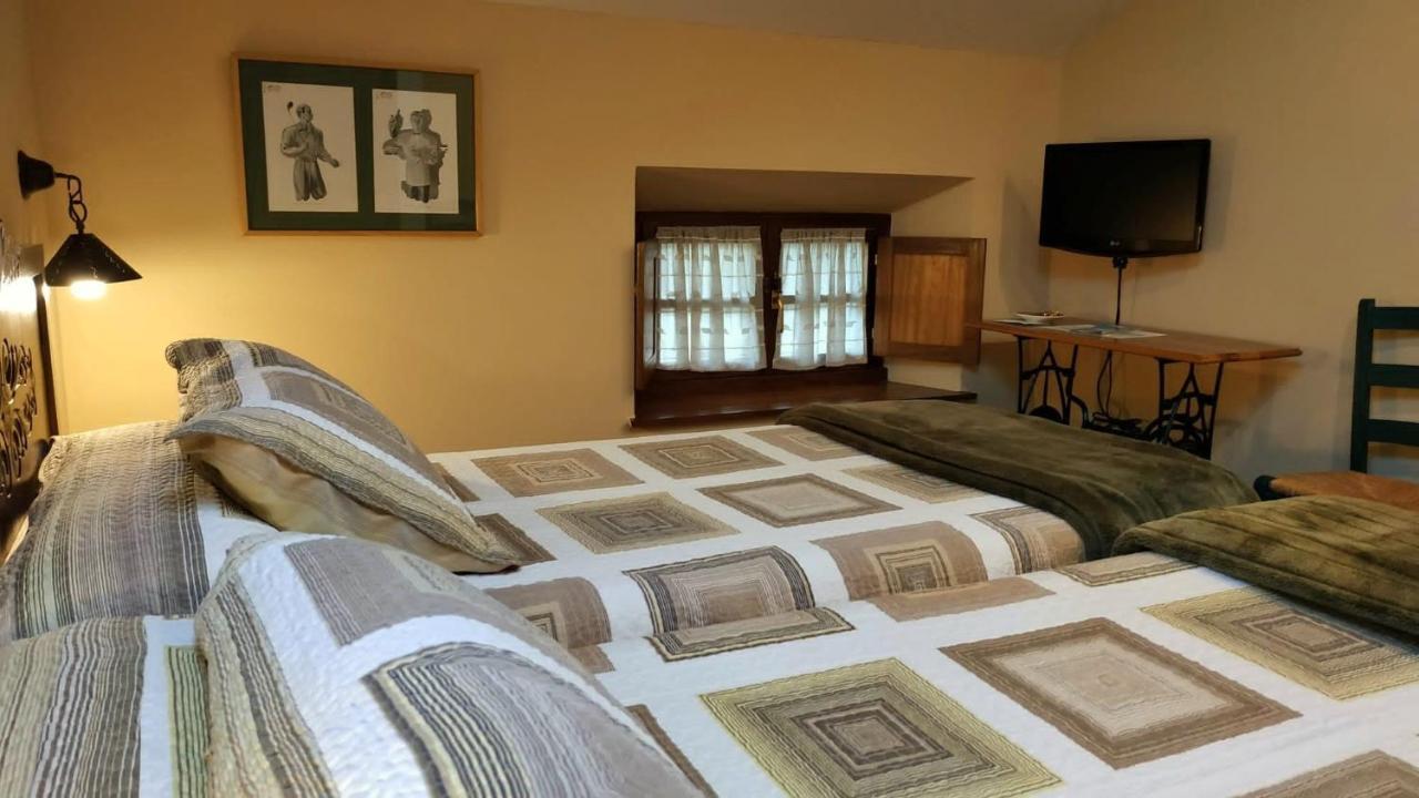 Casa Vieja Del Sastre Soto de Luina