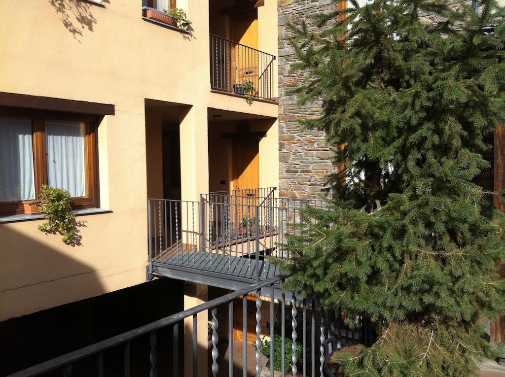Paller Cal Melsio Anserall (Catalonia)