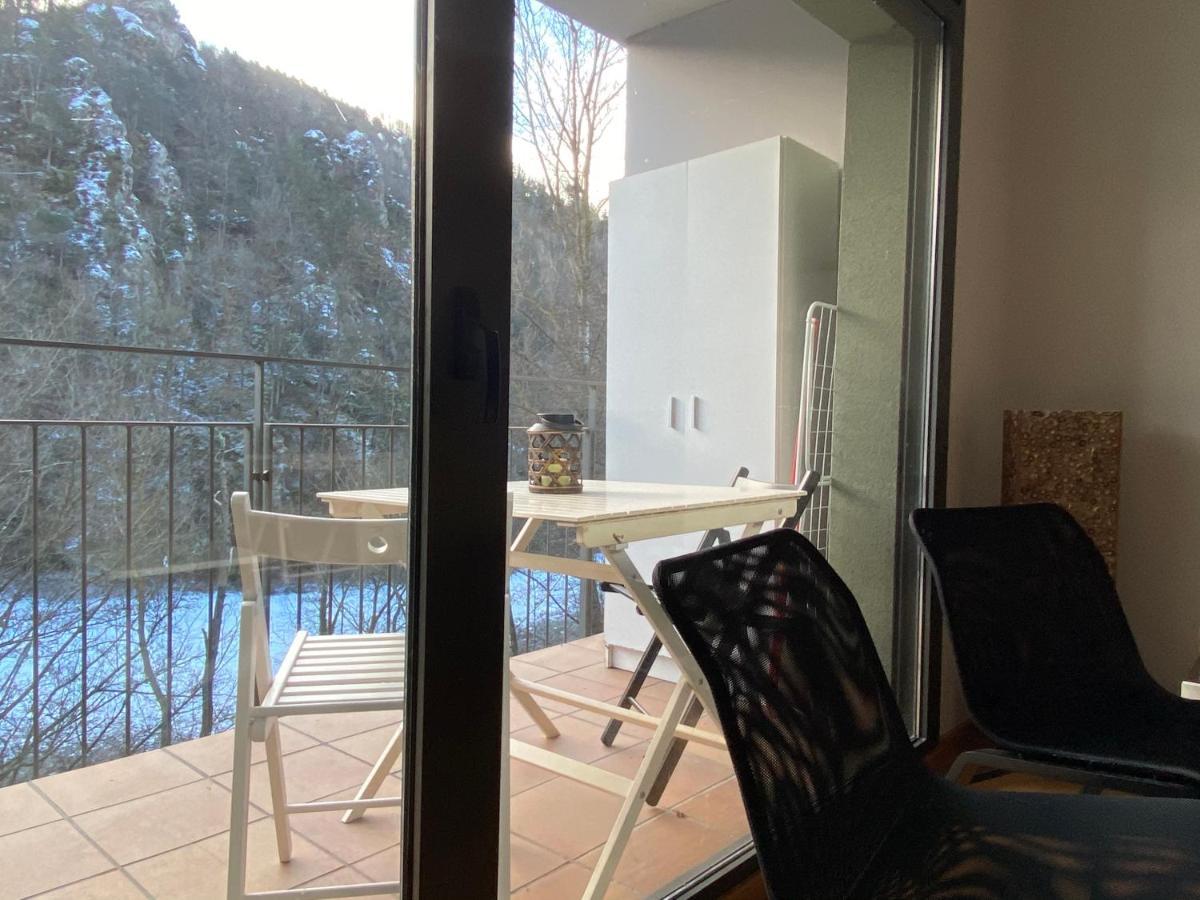 Duplex Roca Del Sucut