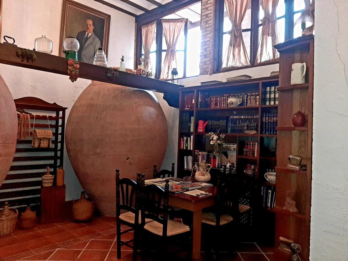 Hotel Caballeros