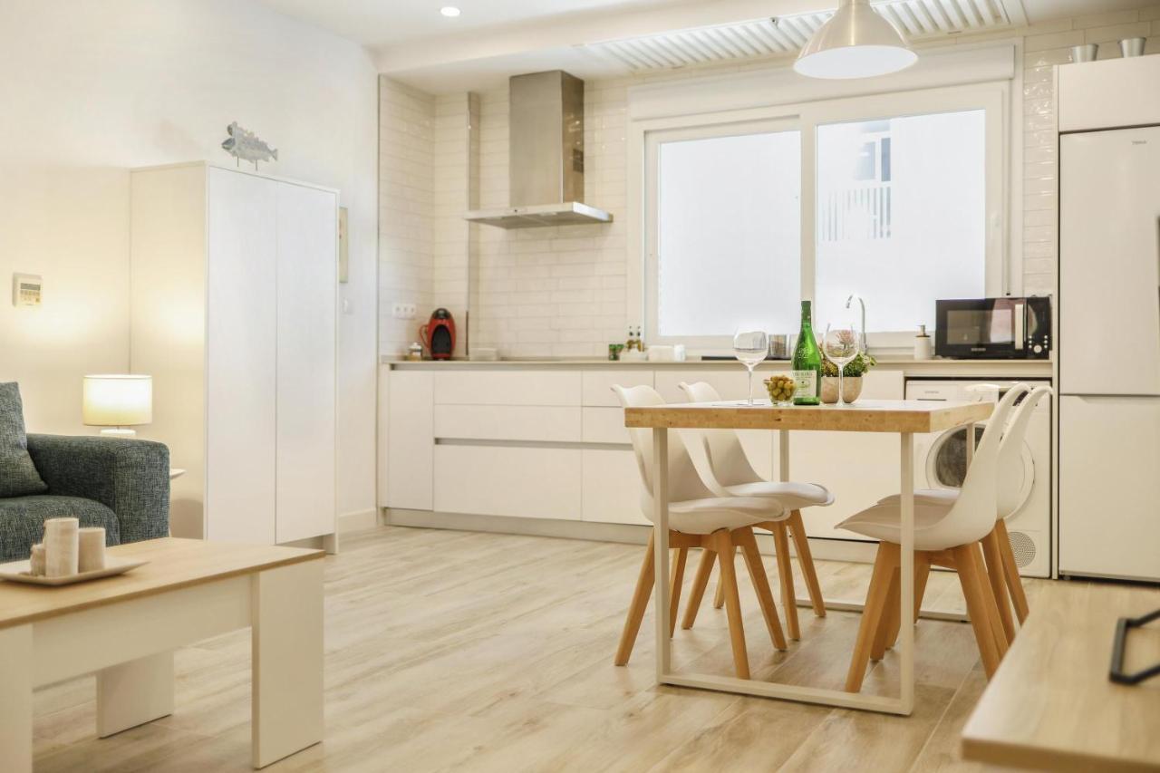 Apartment Naypa With Free Parking *