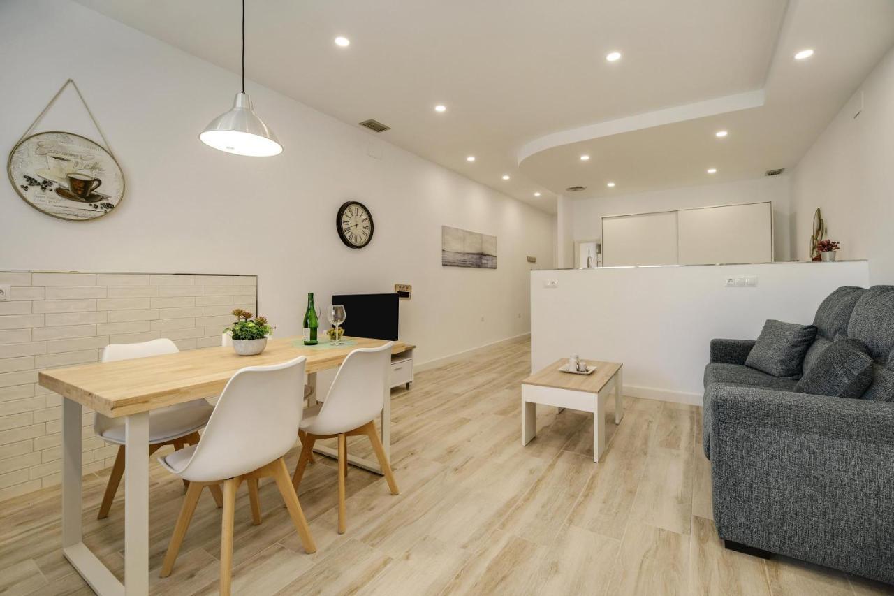 Naypa With Free Parking Apartment
