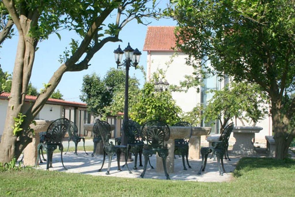 Rural Neixon Hotel *