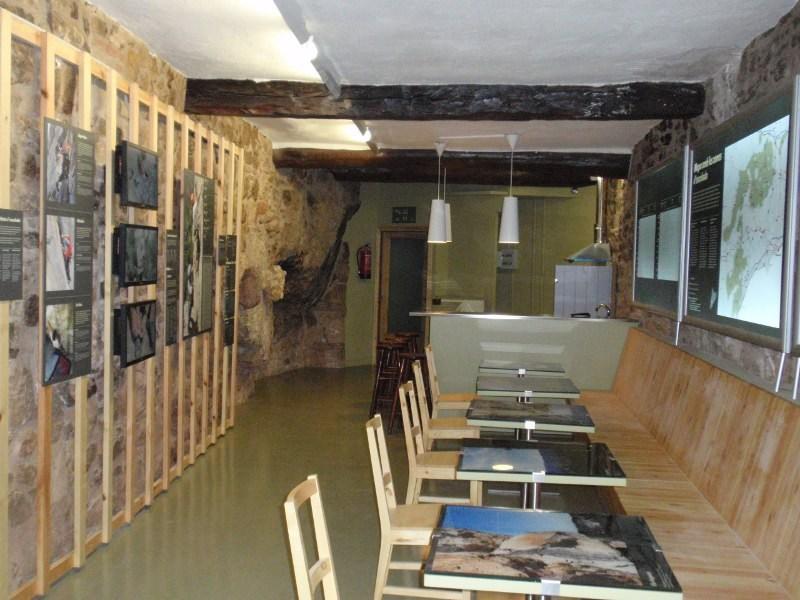 Refugi Hostel *