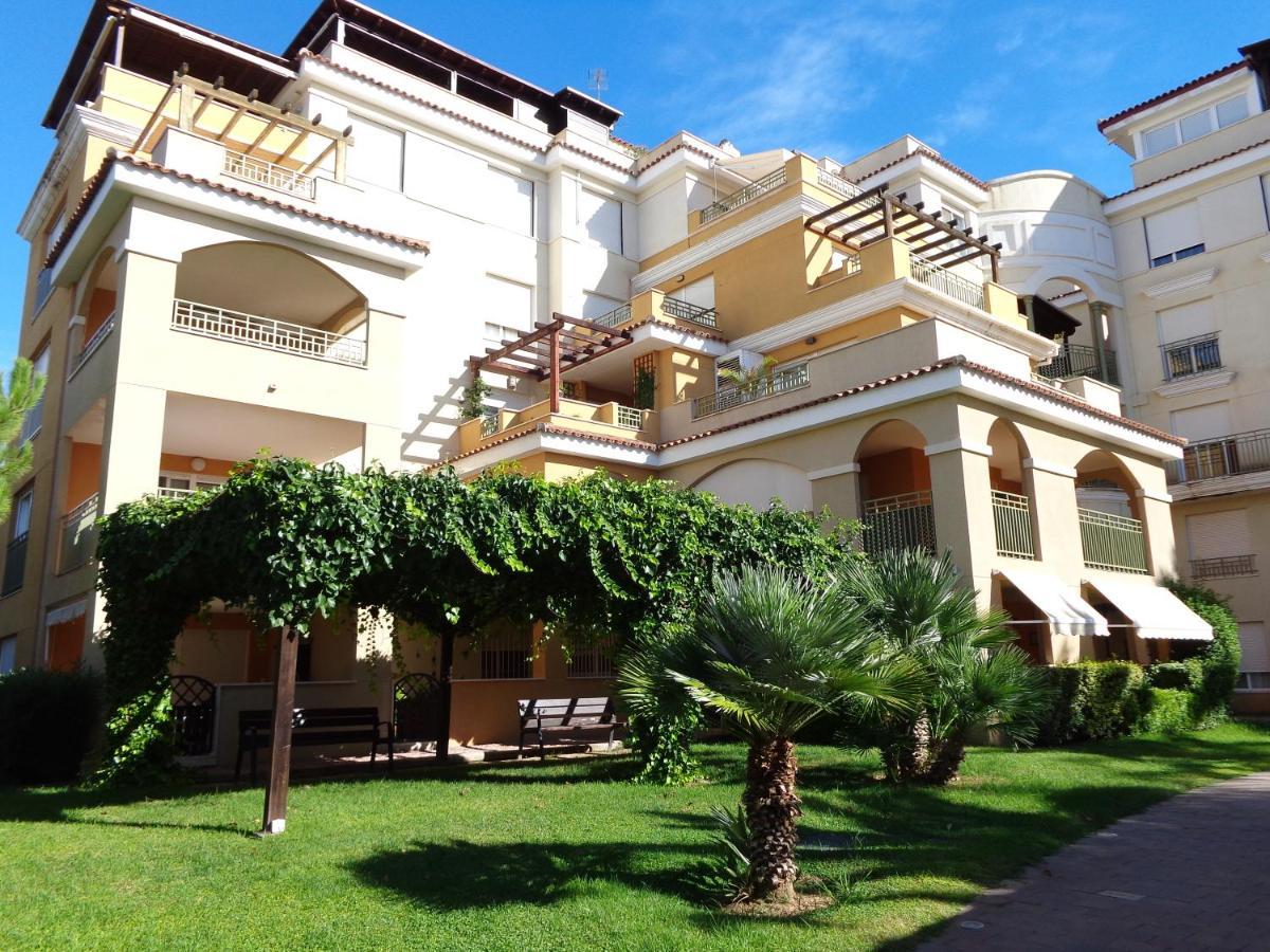 Cortes Valencianas 45 Apartment *