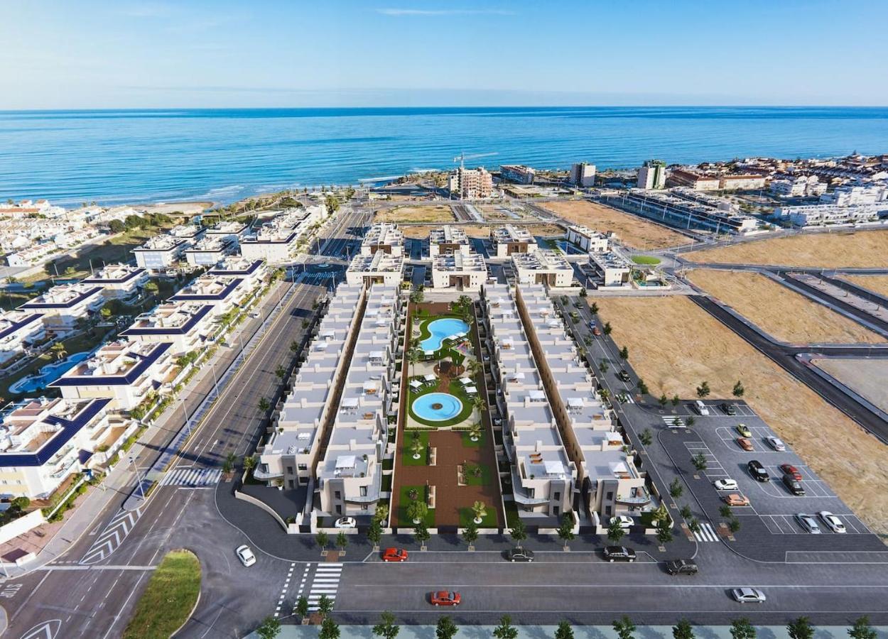 Playa Elisa Costa 819 - Pool View 400m From Mil Palmeras Apartment