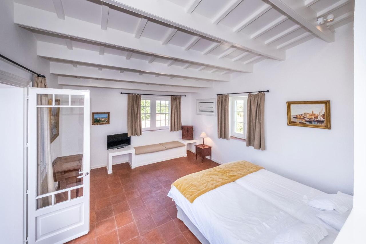Magnificent Finca With Mini-golf, Padel Court, Hot Tub & 2 Pools Villa
