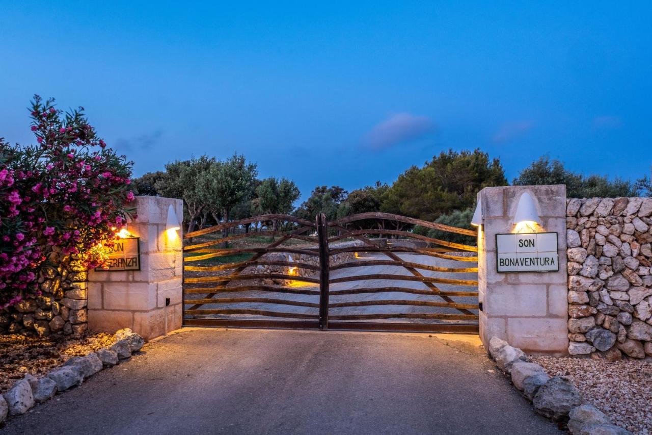 Villa Magnificent Finca With Mini-golf, Padel Court, Hot Tub & 2 Pools Sant Lluís
