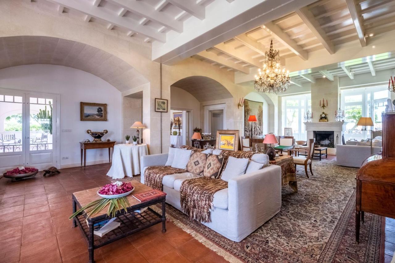 Magnificent Finca With Mini-golf, Padel Court, Hot Tub & 2 Pools Sant Lluís