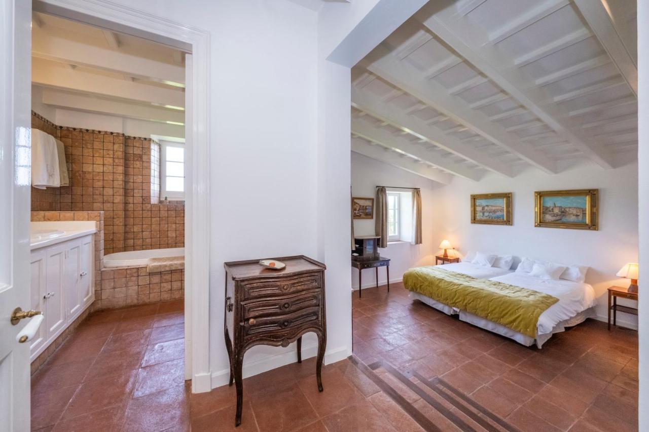 Magnificent Finca With Mini-golf, Padel Court, Hot Tub & 2 Pools