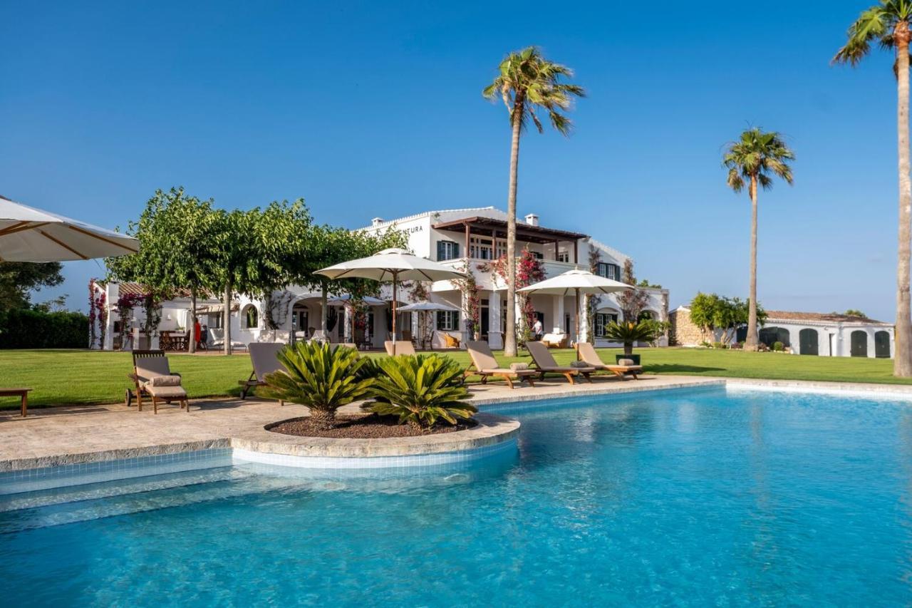 Villa Magnificent Finca With Mini-golf, Padel Court, Hot Tub & 2 Pools