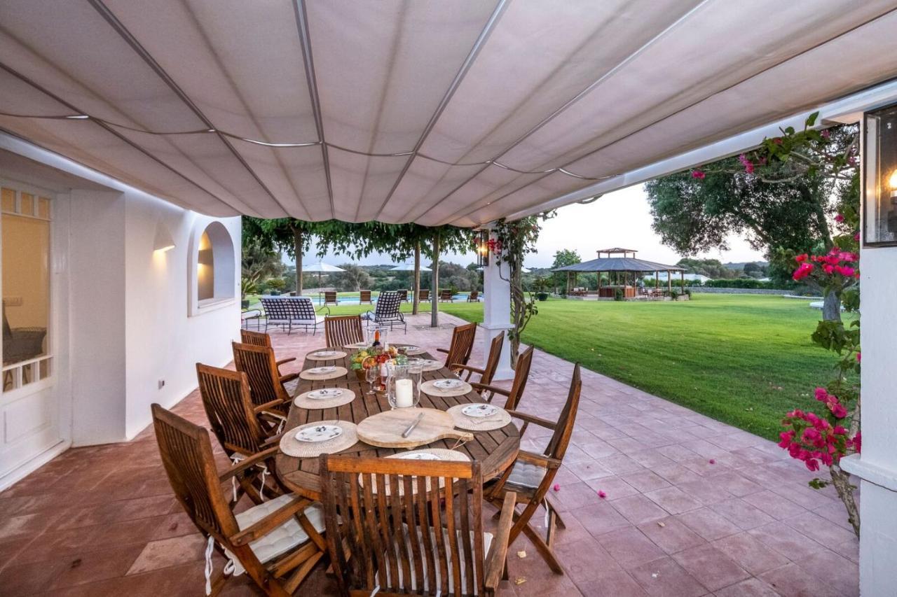 Villa Magnificent Finca With Mini-golf, Padel Court, Hot Tub & 2 Pools Sant Lluís