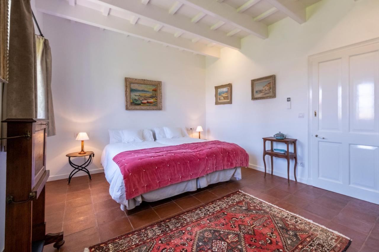 Magnificent Finca With Mini-golf, Padel Court, Hot Tub & 2 Pools Villa