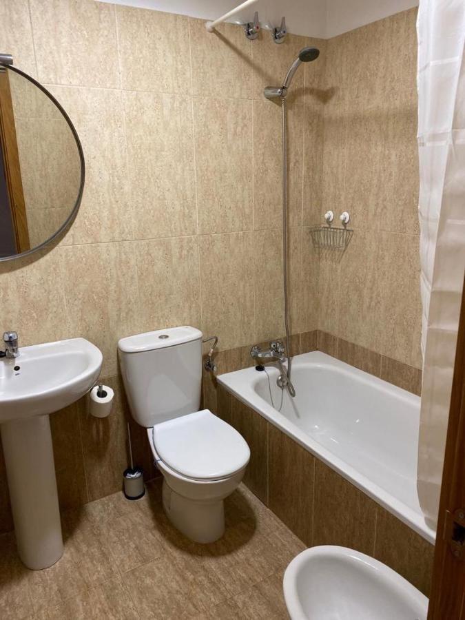 Fantastico Con Jardin En Vut Hu-20-007 Apartment