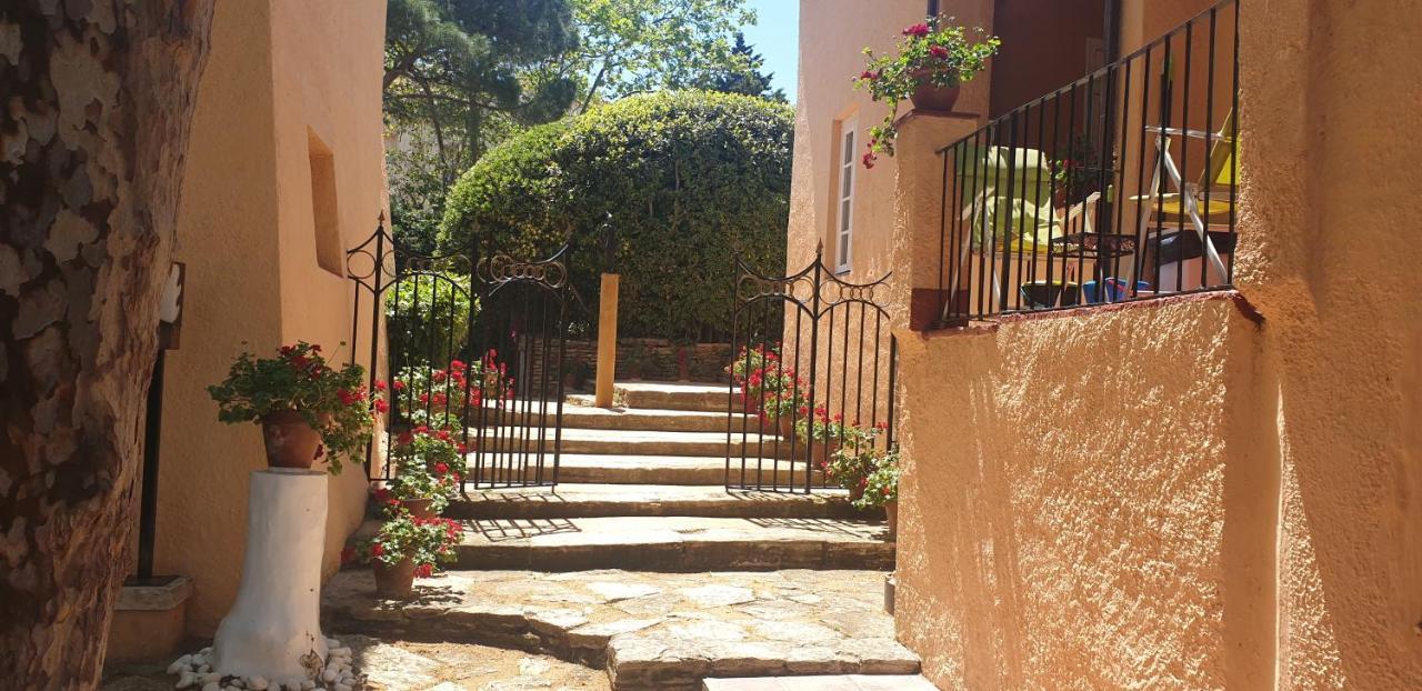 Casa Con Jardin A 25 Metros De La Playa. La T. Holiday home Palamos