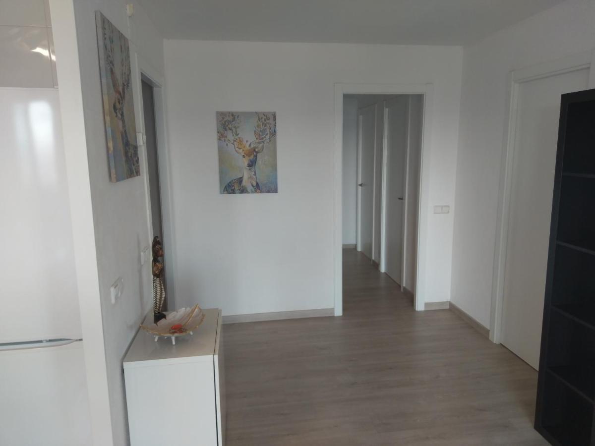 Luxury Accommodation, Next To & Train Station Calella