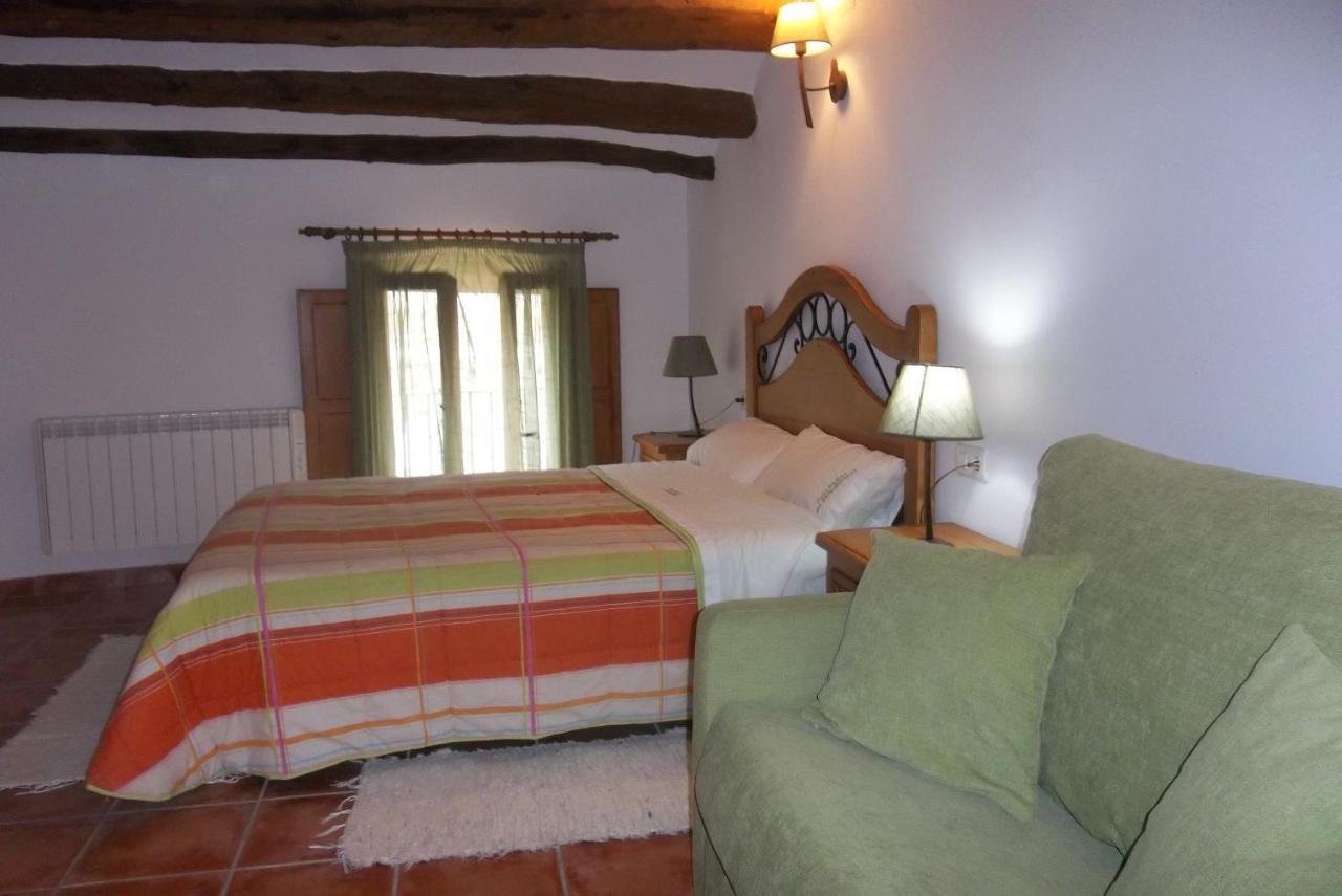 Casa Rural La Buhardilla * Las Cuevas de Canart