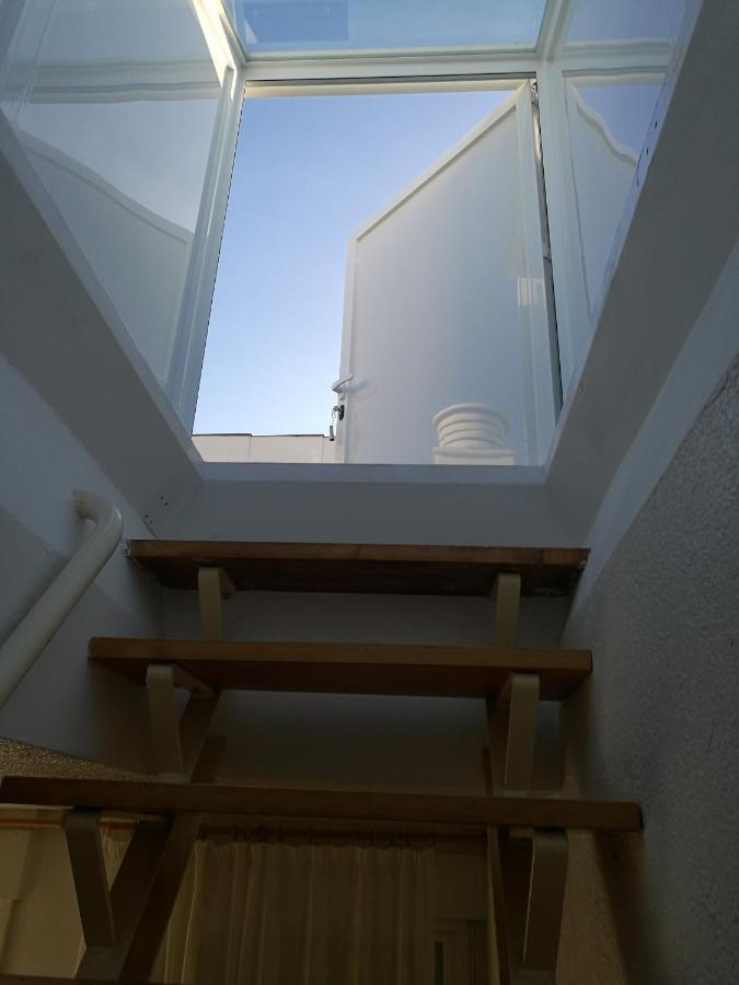Con Terraza Privada Y Piscinas Apartamento