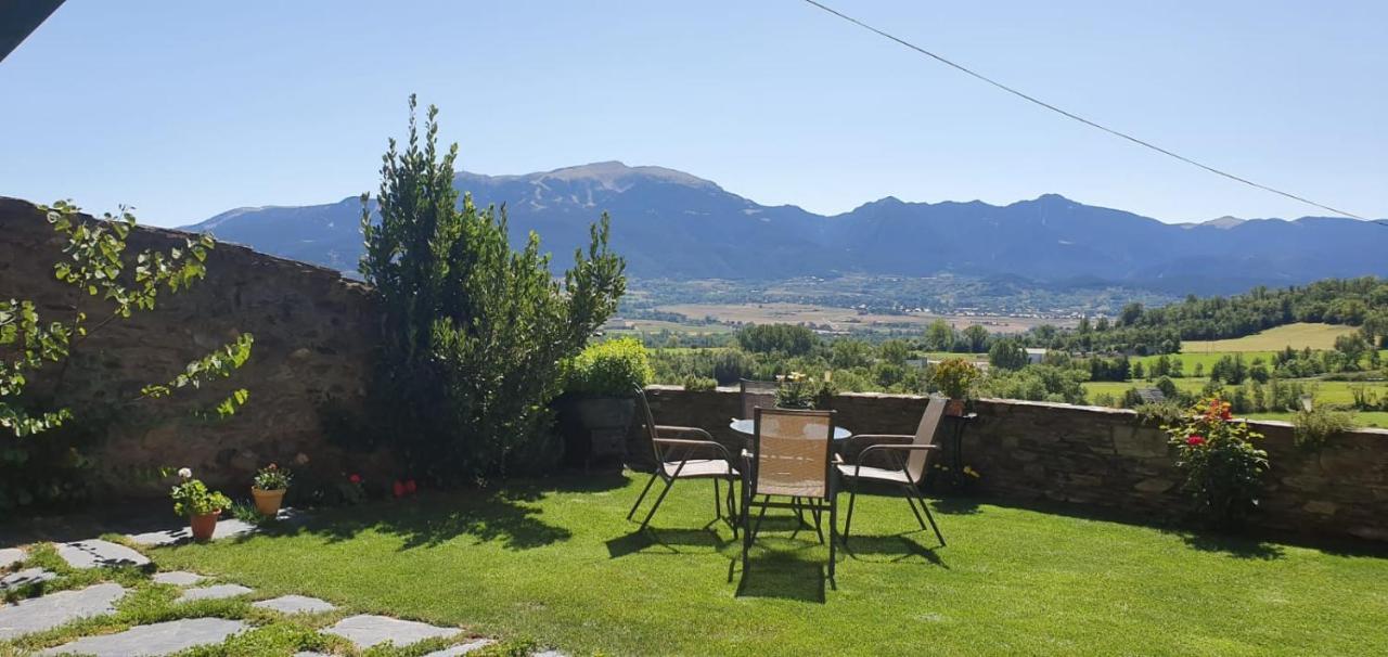Cal Rafalet Holiday home