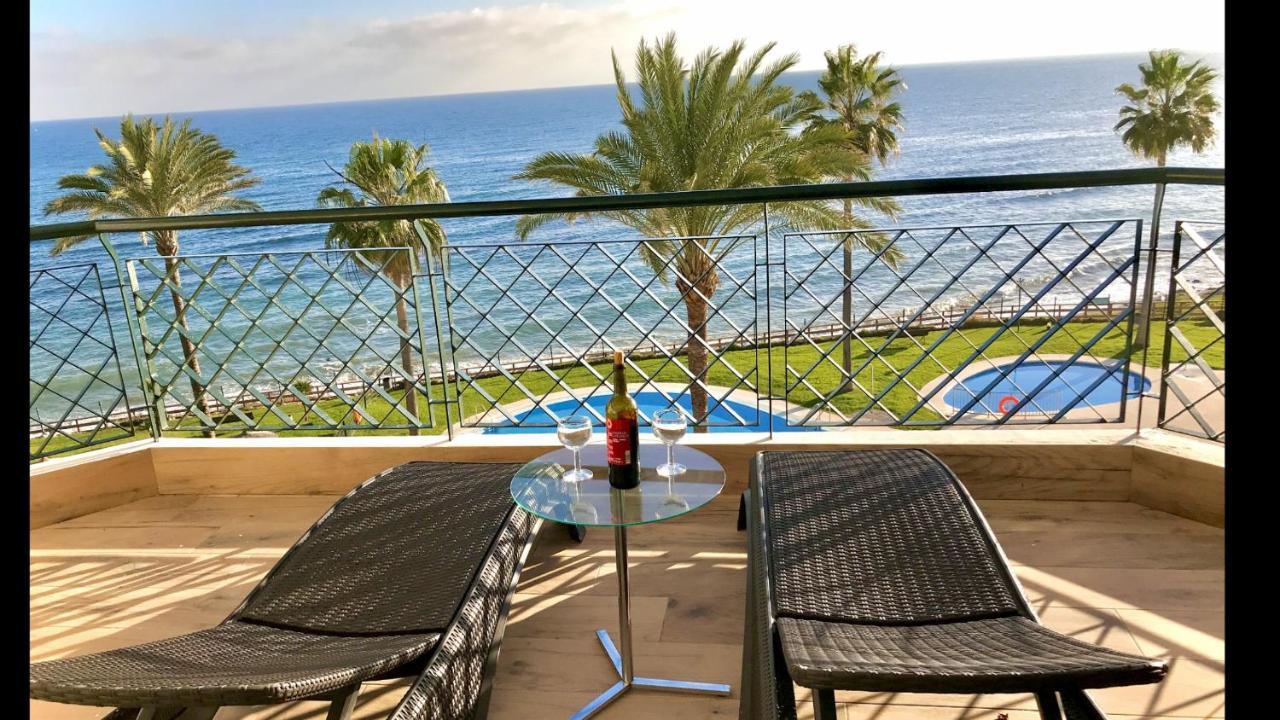 Mi Capricho A17 Beachfront Apartment