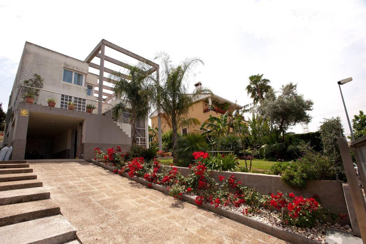 Casa Vacacional Dhalia Сasa de vacaciones Dos Hermanas