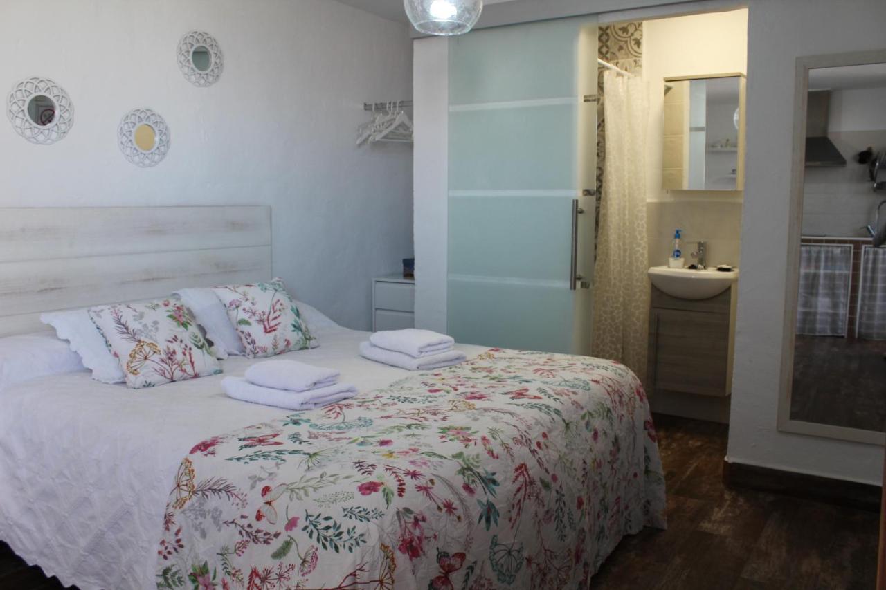 Oncemolinos Con Desayuno Apartment Consuegra