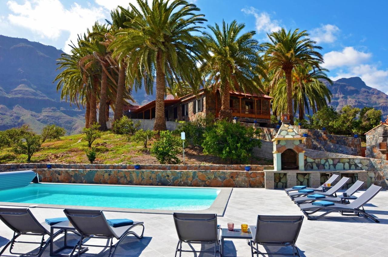 - Unique With Heated Pool *