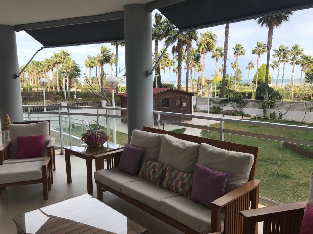 Apartamento Con Espectacular Terraza Frente Al Mar *