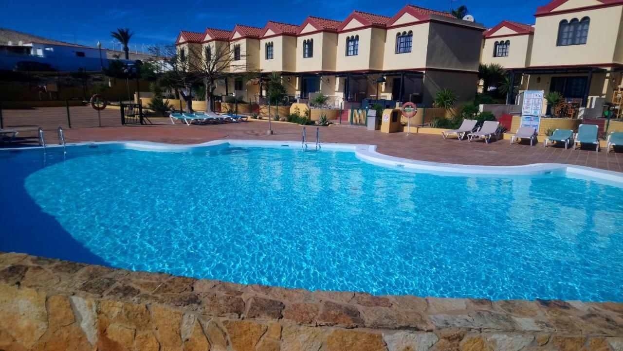 Oasis By The Pool *