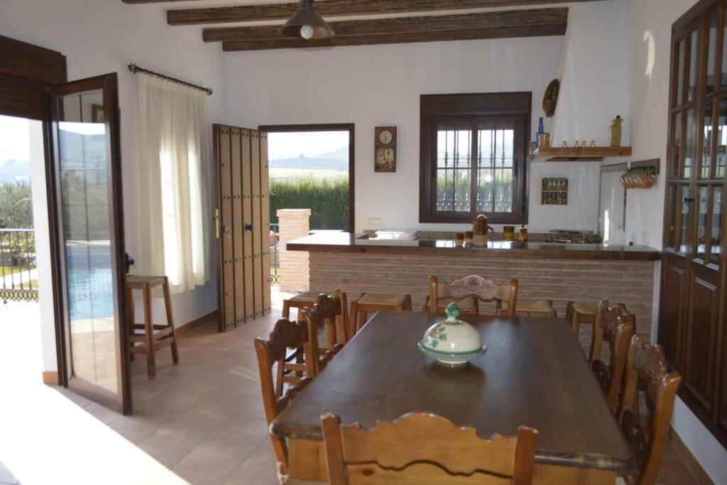Villa Rosales