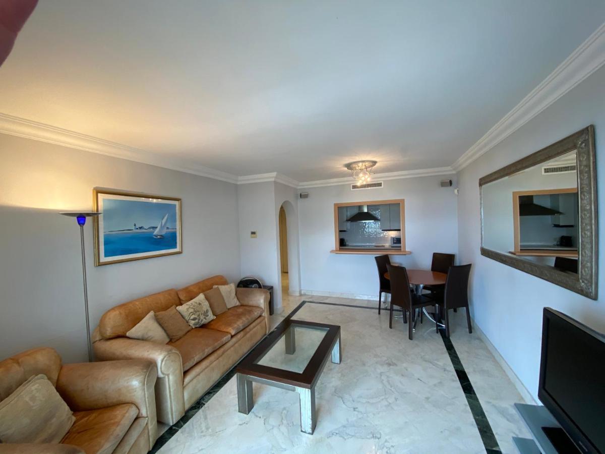 Apartamento Marina Banus - Frontline Beach - Puerto Banus