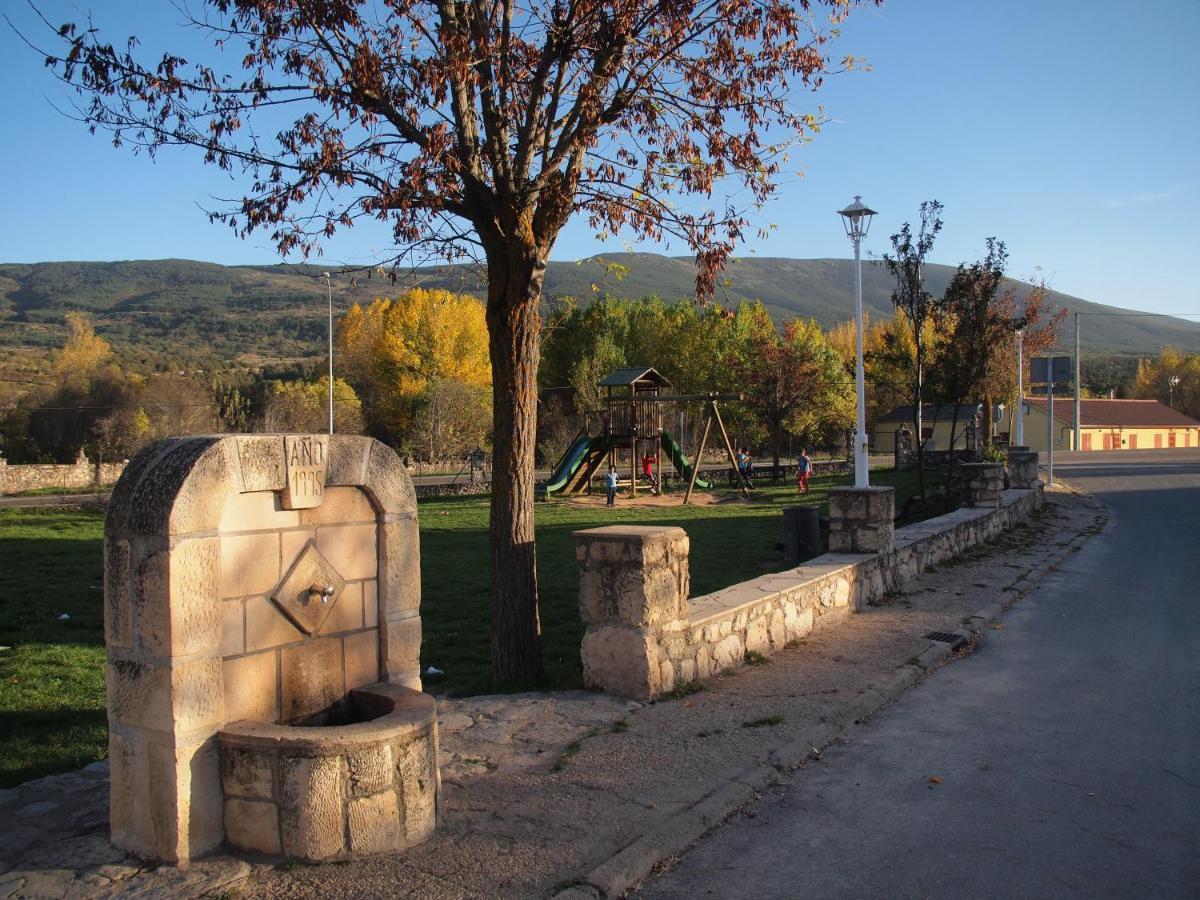 La Casa De Azas