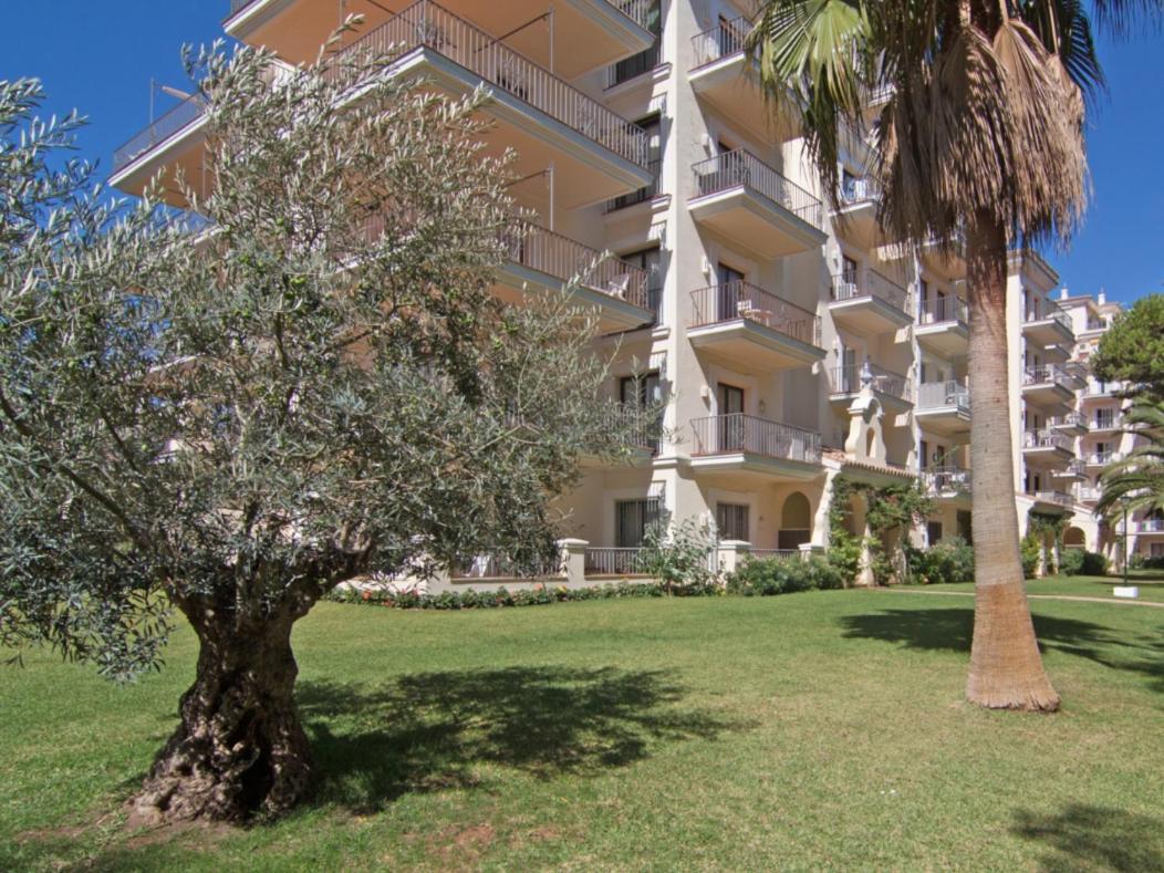 Modern 1 Bedroom Apartment, With Sea Views, In Andalucia Del Mar - Puerto Banus Marbella
