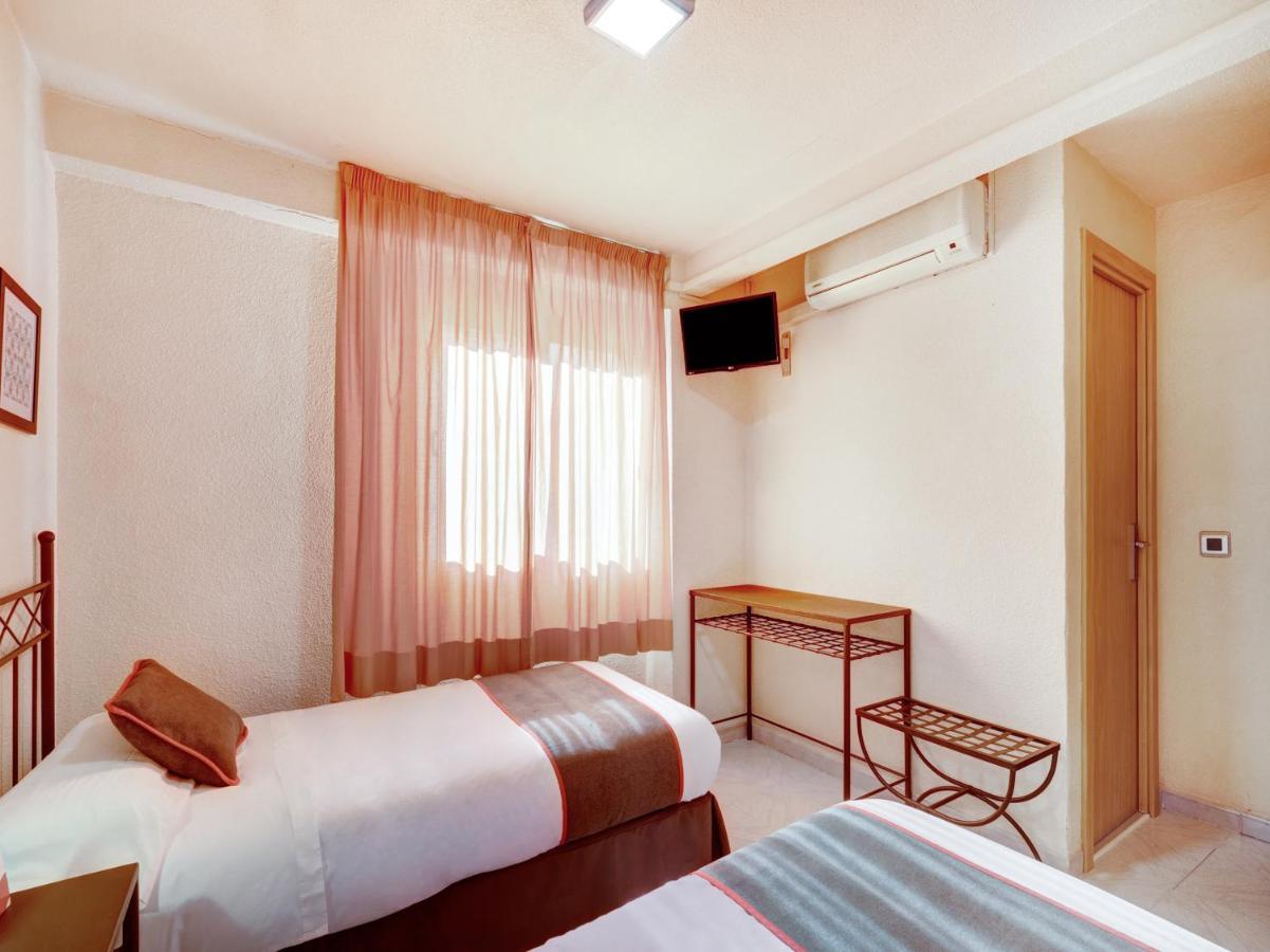 Oyo Luci-mar Guest house *