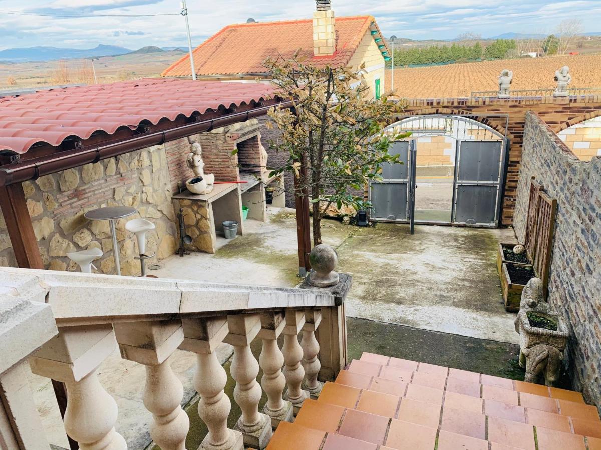 Gran Chalet Logroño Despedidas Soltero Y Familias Bbq Bodega Excelentes Vistas A Viñedos *