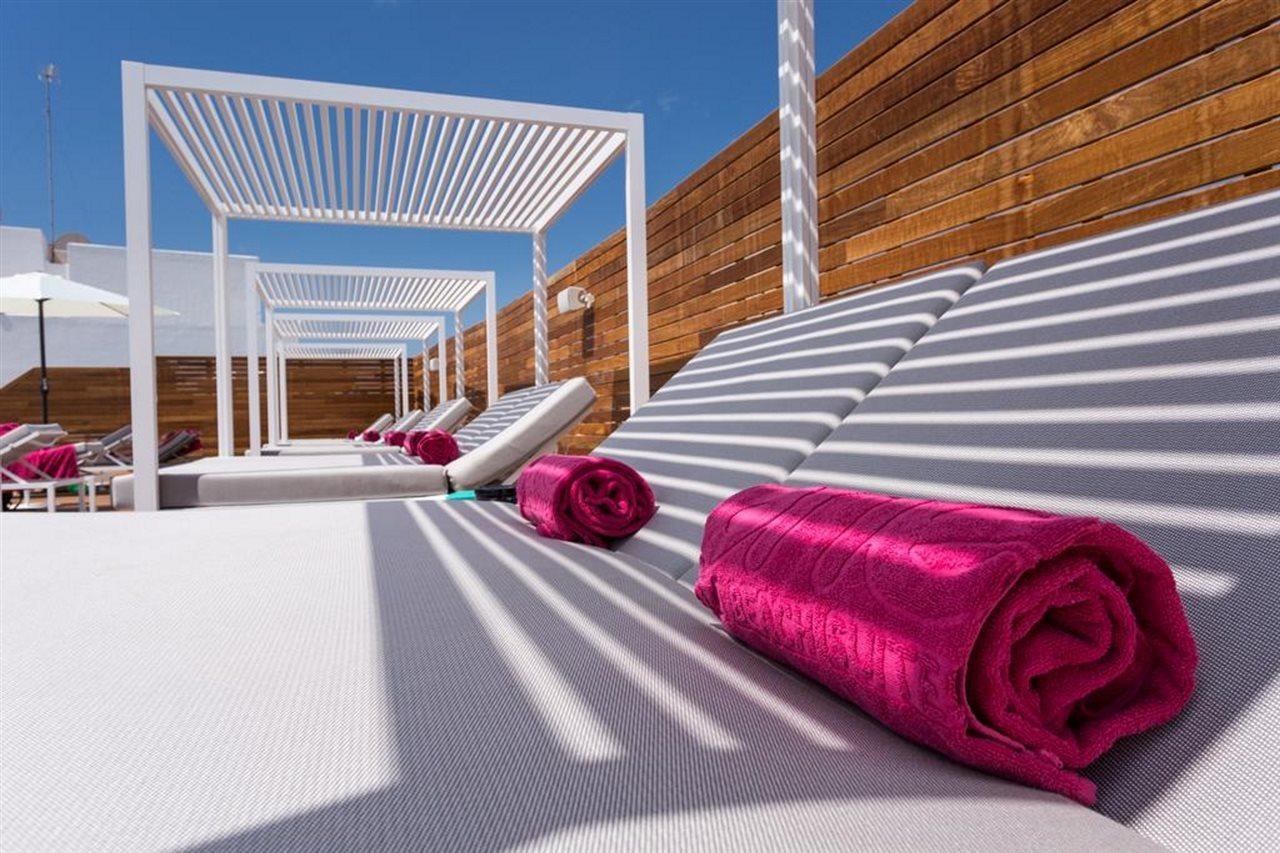 One Hotel Ibiza